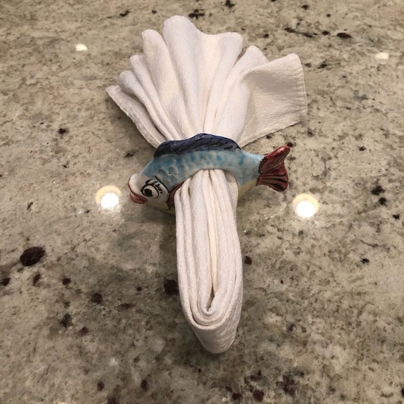 Hand painted Italy fish napkin rings - Picture 1 of 5